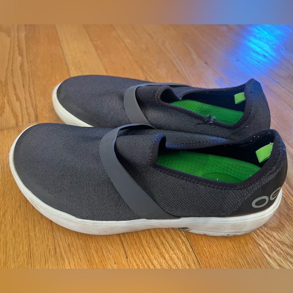 Oofos shoes
